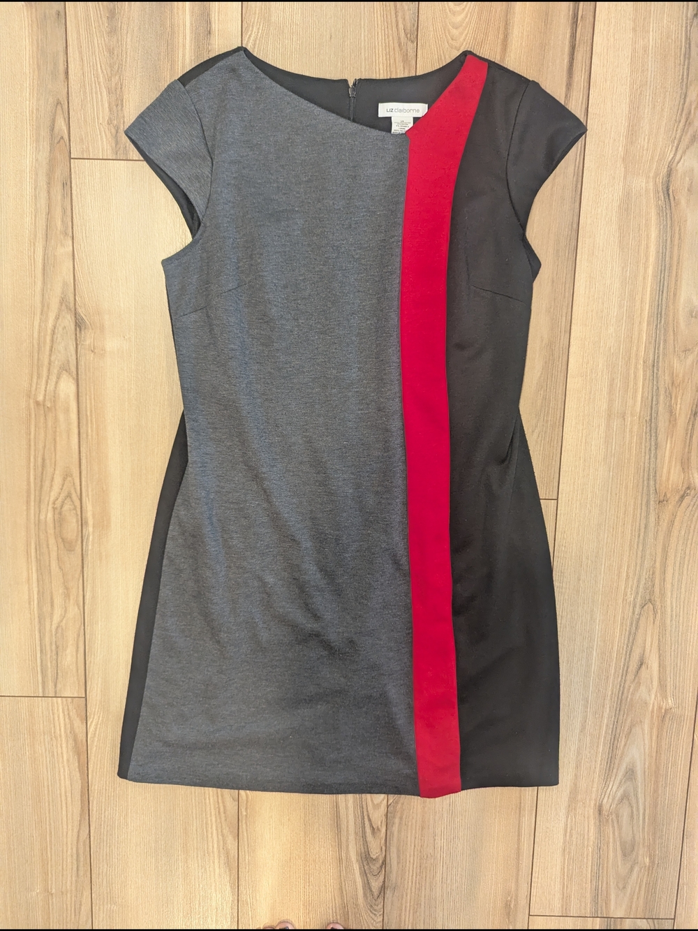 Liz Claiborne Gray and Red Colorblock Cap-Sleeve Sheath Dress